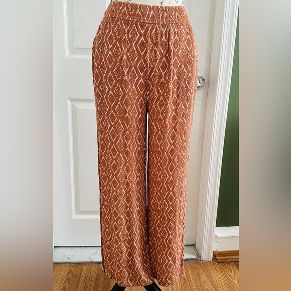 Chic Diamond Pattern Wide Leg Pants - Picture 2 of 10